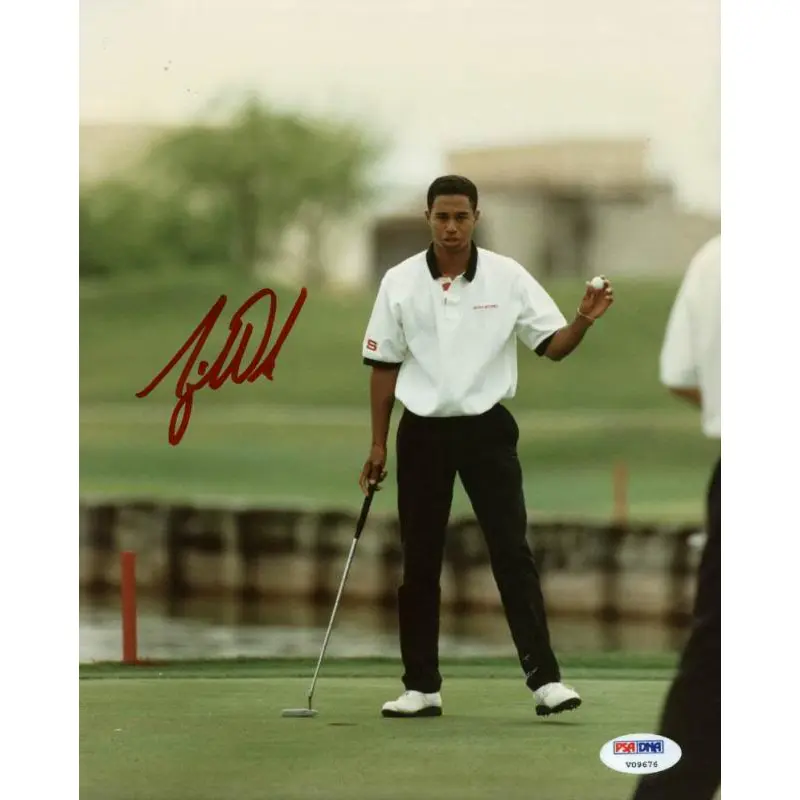 Tiger Woods Signed 8X10 Photo Autograph Graded Gem Mint 10! PSA/DNA #V09676
