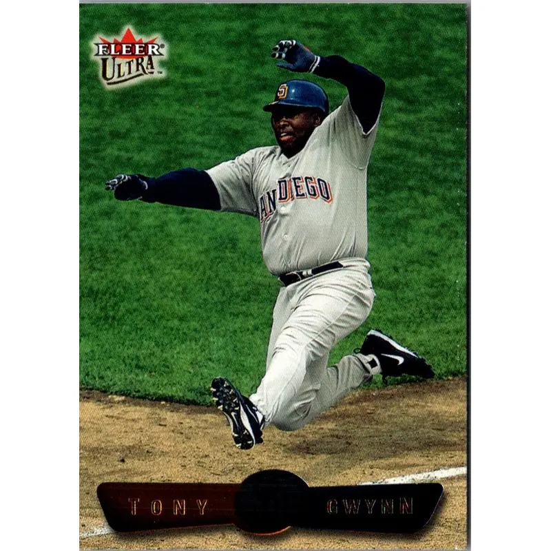 2000 Fleer Showcase Tony Gwynn #19