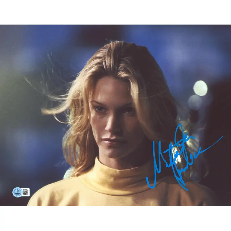 Natasha Henstridge Species Authentic Signed 11x14 Horizontal Photo BAS #BS96941