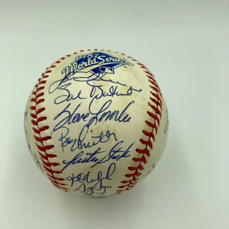 1987 Minnesota Twins World Series Champs Team Signed Baseball Kirby Puckett JSA