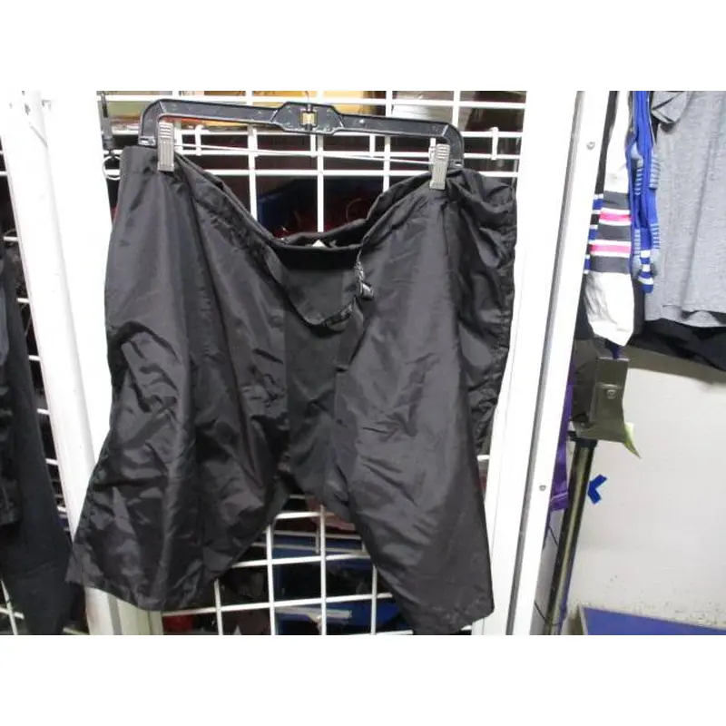 Used Senior Warrior Hockey Breezers Size Medium