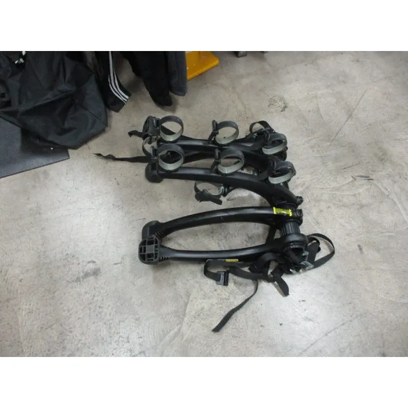 Used Saris 3 Bike Trunk Rack