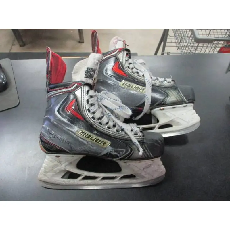Used Bauer APX2 Hockey Skates Size 3
