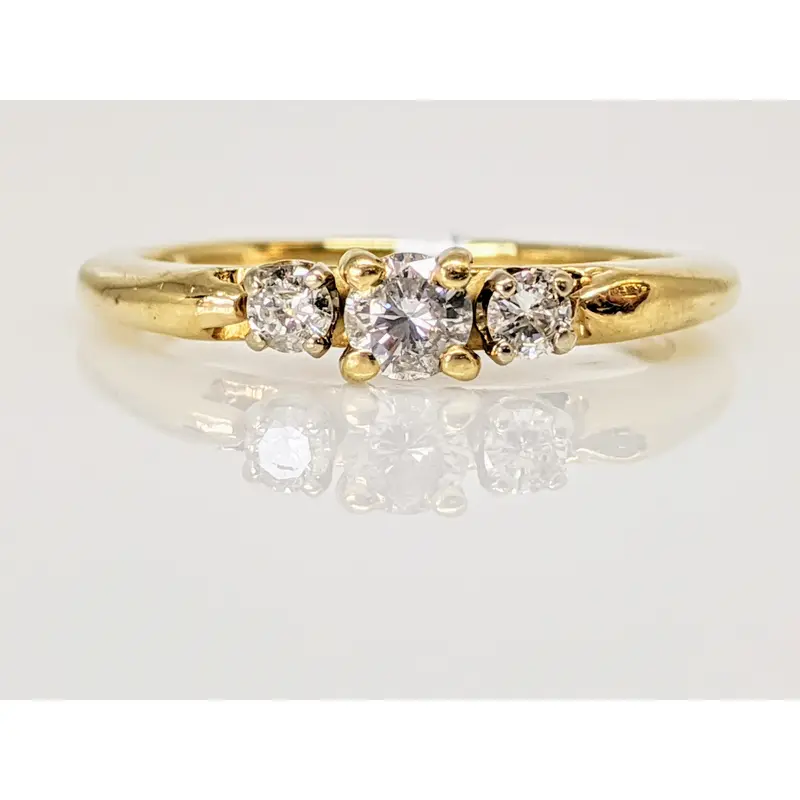14K .26 CARAT TOTAL WEIGHT I1 I DIAMOND ROUND (3) TRINITY ESTATE RING 2.3 GRAMS