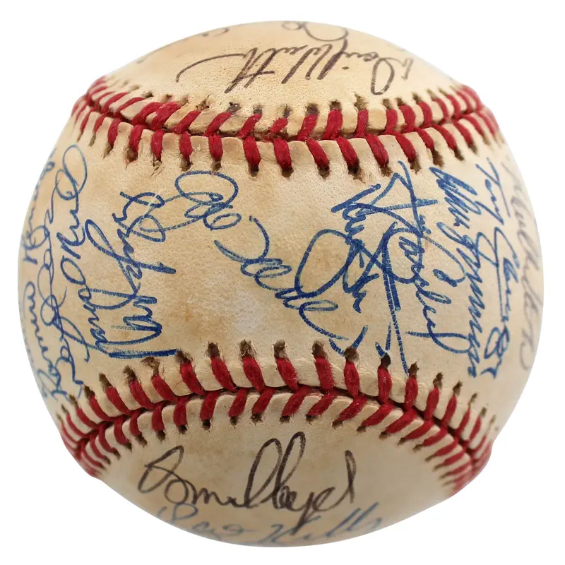 1997 Yankees (32) Torre, Rivera, O'Neill Posada +28 Signed Baseball BAS #AB92956