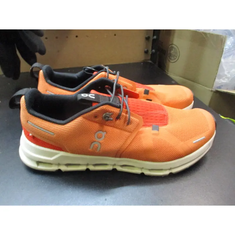 Used On Cloud Sneakers Size 5.5