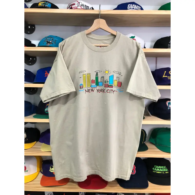 Vintage New York City Skyline Tee Size XL