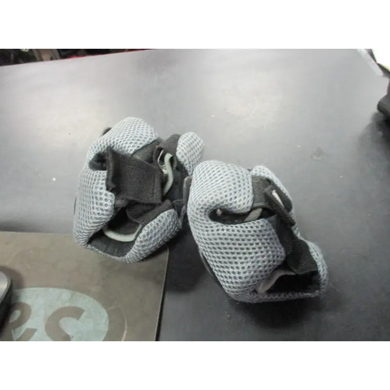 Used K2 Size Small Knee Pads