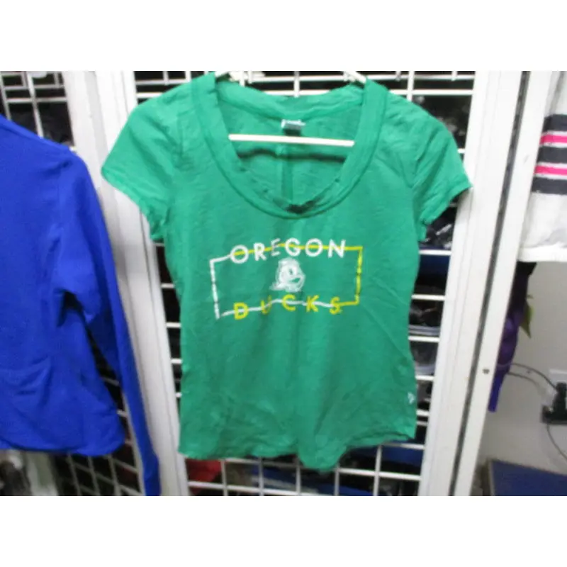 Used Women's Oregon Ducks T-Shirt Size Small