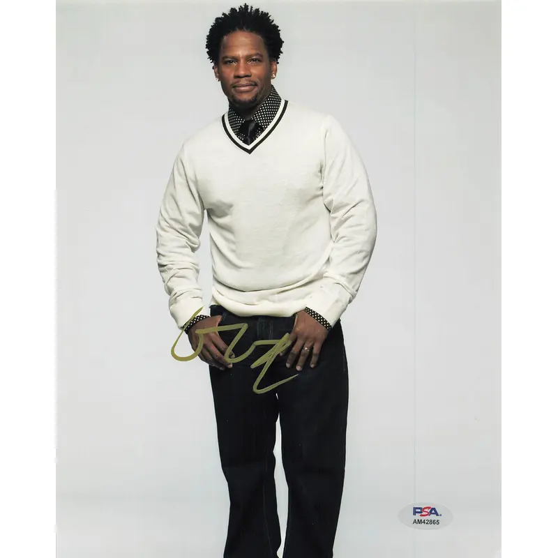 D.L. HUGHLEY signed 8x10 photo PSA/DNA Autographed