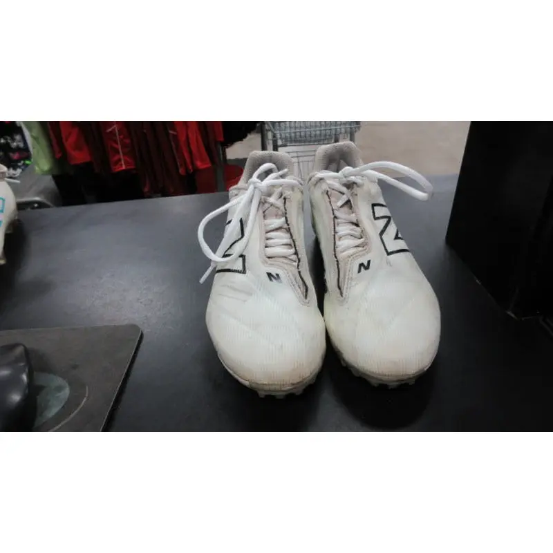 Used New Balance Burn X4 Size Womens 8.5 lacrosse Cleats