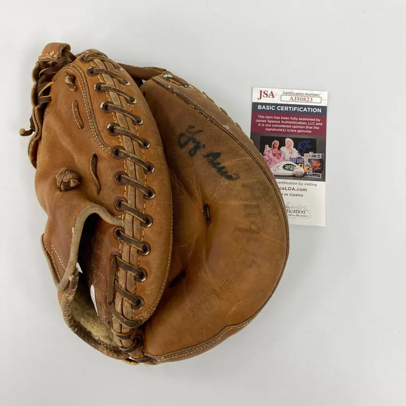 Yogi Berra Signed 1950's Spalding Game Model Catcher's Mitt Glove JSA COA