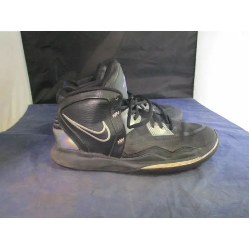 Used Nike Kyrie Infinity Basketball Shoes Youth Size 6
