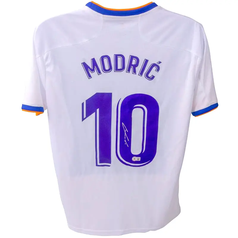 Luka Modric Autographed Real Madrid (White #10) Soccer Jersey - Beckett