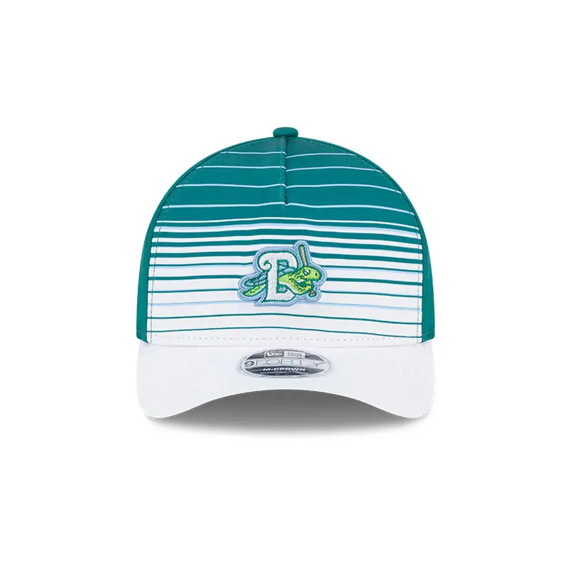 GRADIENT SNAPBACK