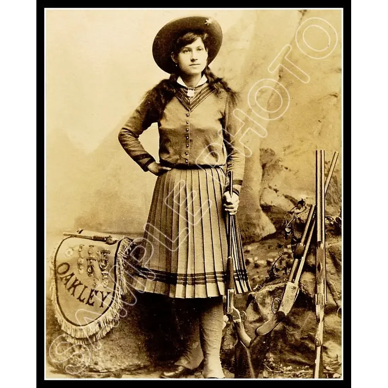 Annie Oakley 8X10 Photo - 2876
