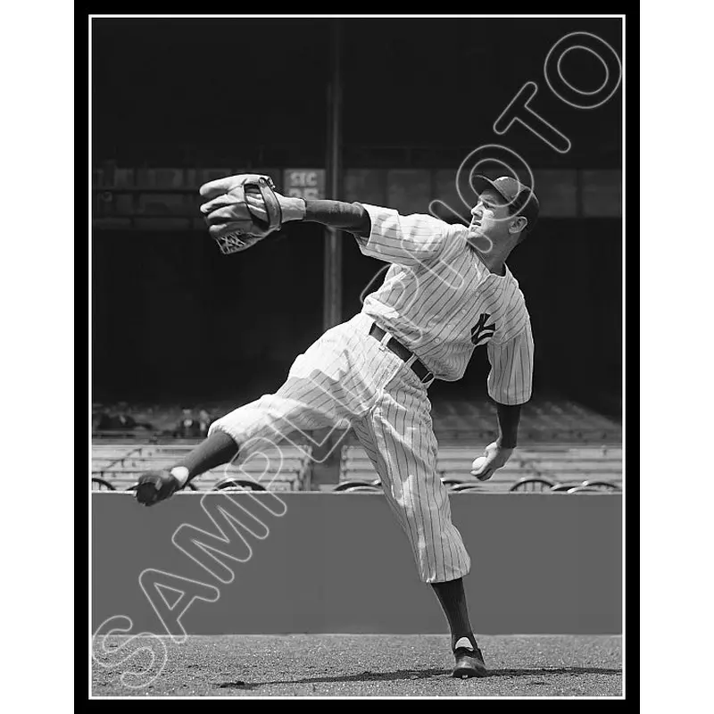 Lefty Gomez 11X14 Photo - New York Yankees - 376