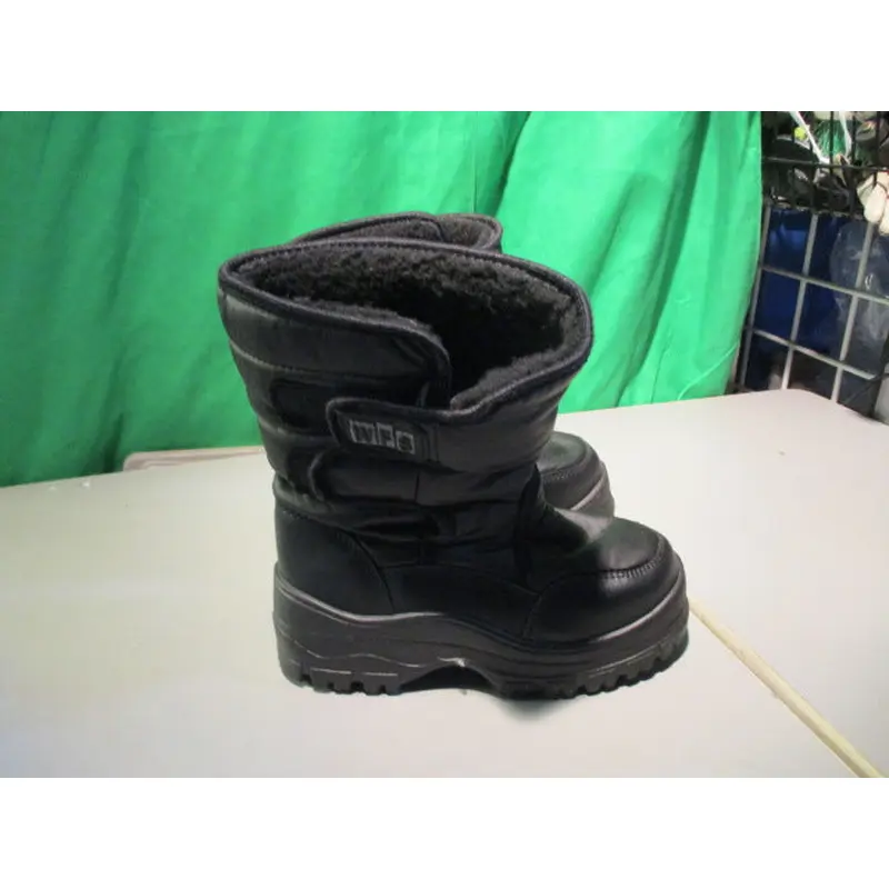 Used WFS Snow Jogger Snow Boots / Winter Boots Size Kids 2
