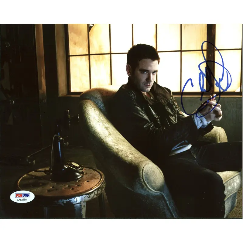 Colin Donnell Arrow Authentic Signed 8X10 Photo Autographed PSA/DNA #AA83850