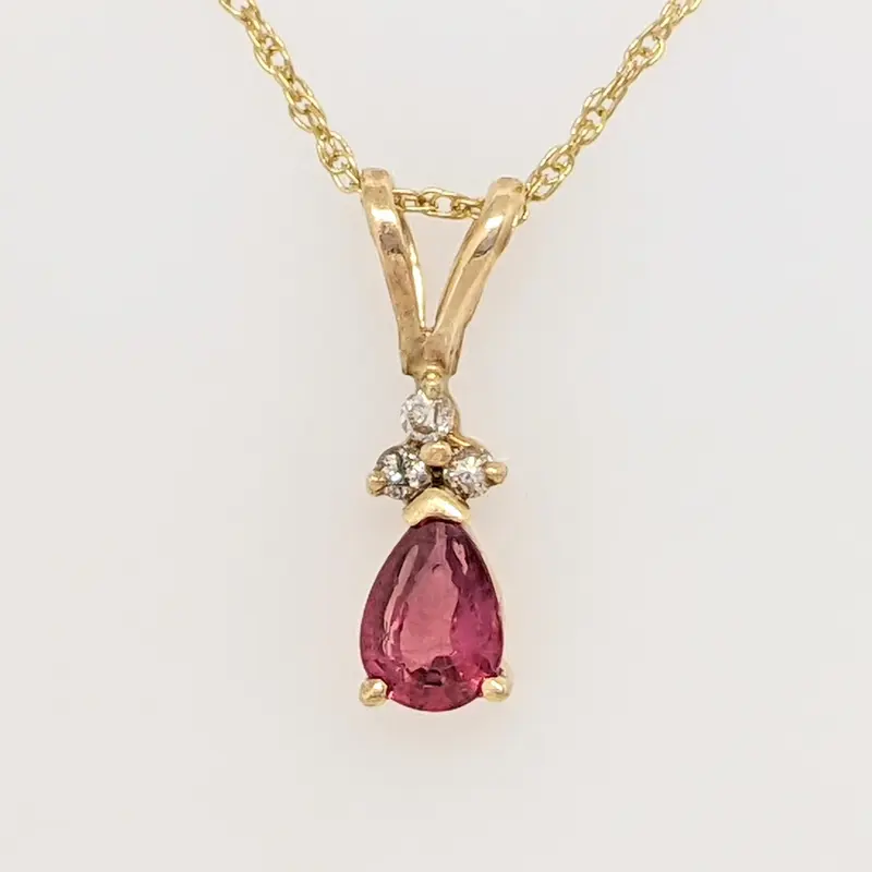14K RUBY PEAR 4X6 WITH (3) MELEE ESTATE PENDANT & CHAIN 1.7 GRAMS