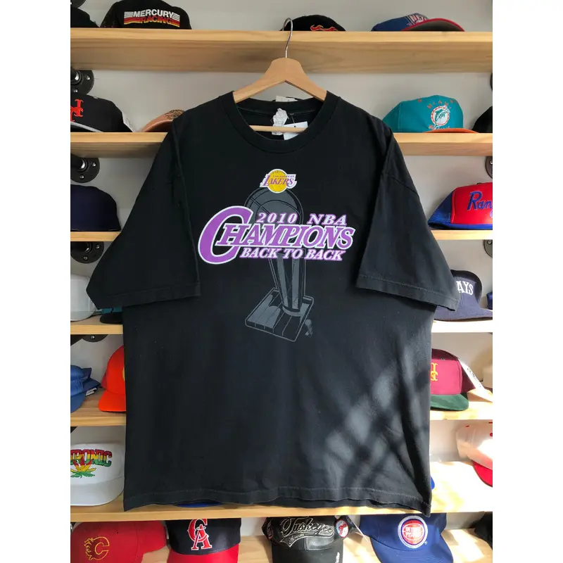 Vintage Los Angeles Lakers 2010 Champions Back To Back Tee Size 2XL