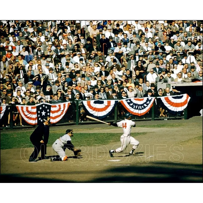 Hank Aaron 8X10 Photo - 1957 World Series Milwaukee Braves - 936