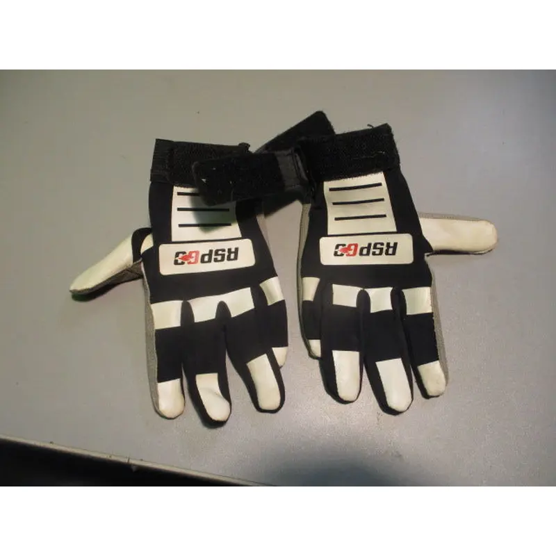 Used RSP GO Youth Batting Gloves